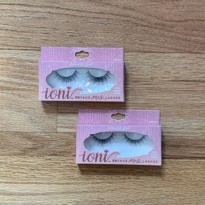 NWT - Ioni 3D Faux Mink Lashes. 100% Hand-Made. Set of 2.